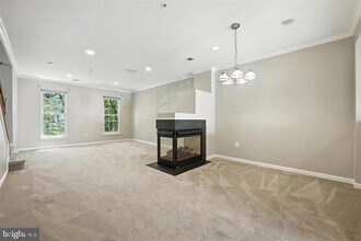 1547 Northern Neck Dr, Unit 201 in Vienna, VA - Building Photo - Building Photo