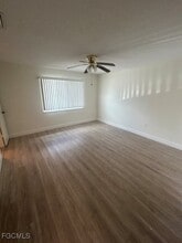 4527-4529 Skyline Blvd in Cape Coral, FL - Foto de edificio - Building Photo