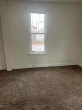 488 W Muskegon Ave, Unit 1 in Muskegon, MI - Building Photo - Building Photo