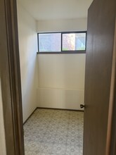 1411 N 200th St, Unit D-1 in Shoreline, WA - Building Photo - Building Photo