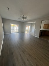 510 Lake Shore Dr in Surfside Beach, SC - Foto de edificio - Building Photo