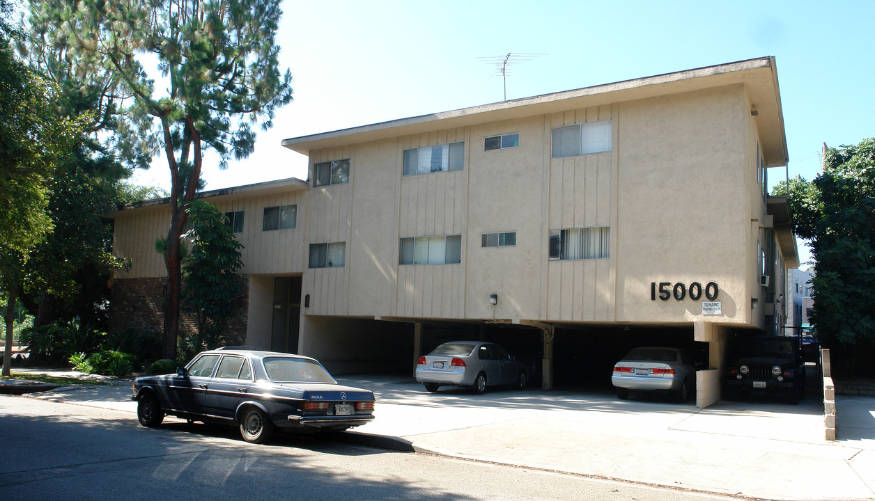 Moorpark 15000 in Sherman Oaks, CA - Foto de edificio