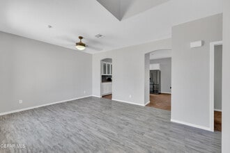 14378 N Cave Dr in El Paso, TX - Building Photo - Building Photo