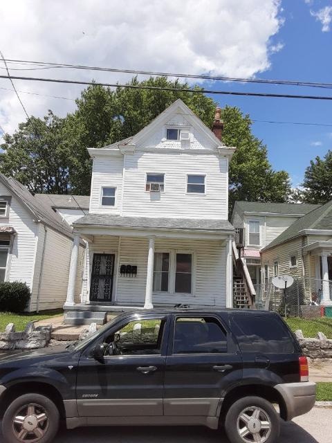 1017 E Breckinridge St