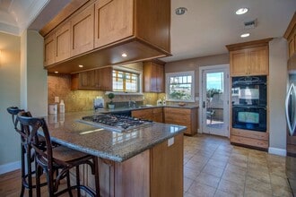 2375 Montclair St in San Diego, CA - Building Photo - Building Photo