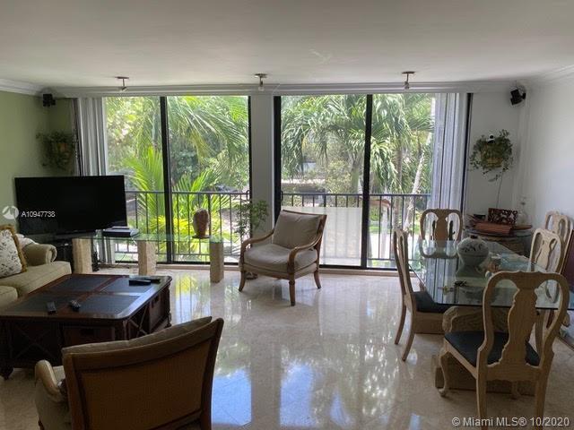 155 Sunrise Dr-Unit -2A in Key Biscayne, FL - Building Photo