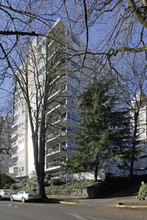 Kings Hill in Portland, OR - Building Photo - Building Photo