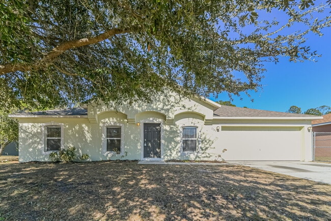 property at 1141 Cambourne Dr