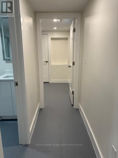 property at 8 York St