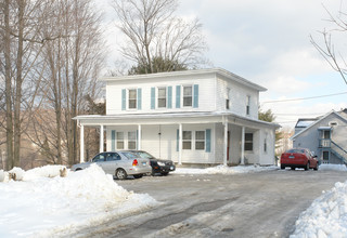 Torringford Apartments in Winsted, CT - Foto de edificio - Building Photo