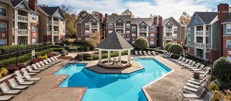 Colonial Village at Chancellor Park Apartments