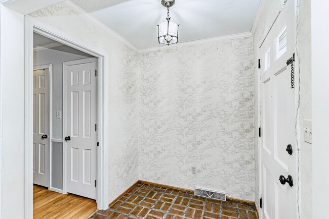 300 Long Forest Cir in Anderson, SC - Building Photo - Building Photo