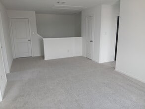 159 Wolf Crest Blvd in Seguin, TX - Building Photo - Building Photo
