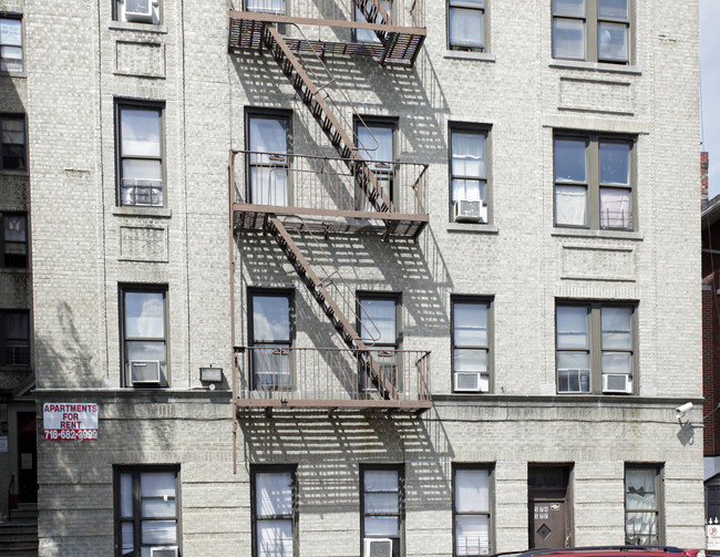 3171 Rochambeau Ave in Bronx, NY - Foto de edificio - Building Photo