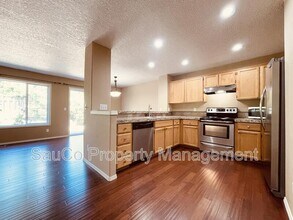 15169 NW Twoponds Dr in Portland, OR - Building Photo - Building Photo