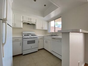 937 10th St in Santa Monica, CA - Building Photo - Building Photo