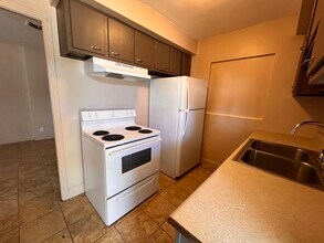 4746 Norwood Ave in Jacksonville, FL - Building Photo - Building Photo
