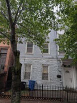 65 Bright St in Jersey City, NJ - Building Photo