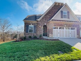 871 Cherry Grove Dr in Hendersonville, TN - Building Photo