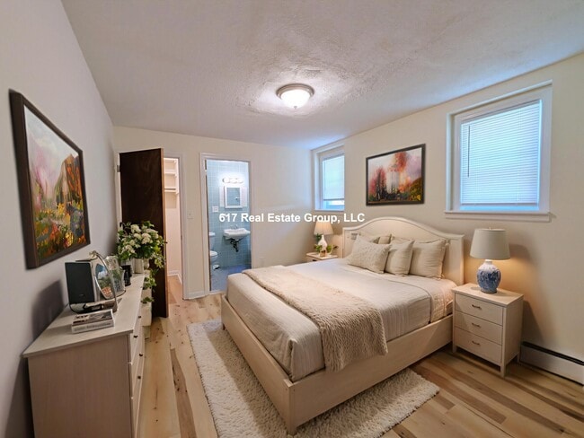 2018 Commonwealth Ave in Boston, MA - Building Photo - Building Photo