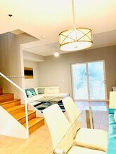 619 Meridian Ave in Miami Beach, FL - Building Photo - Building Photo