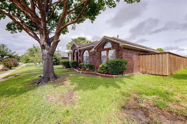 property at 2532 Beau Dr