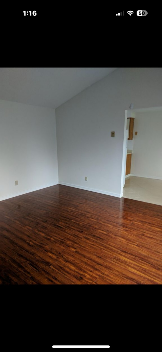 23 Lemon Tree Ct, Unit 1 in Buffalo, NY - Foto de edificio - Building Photo