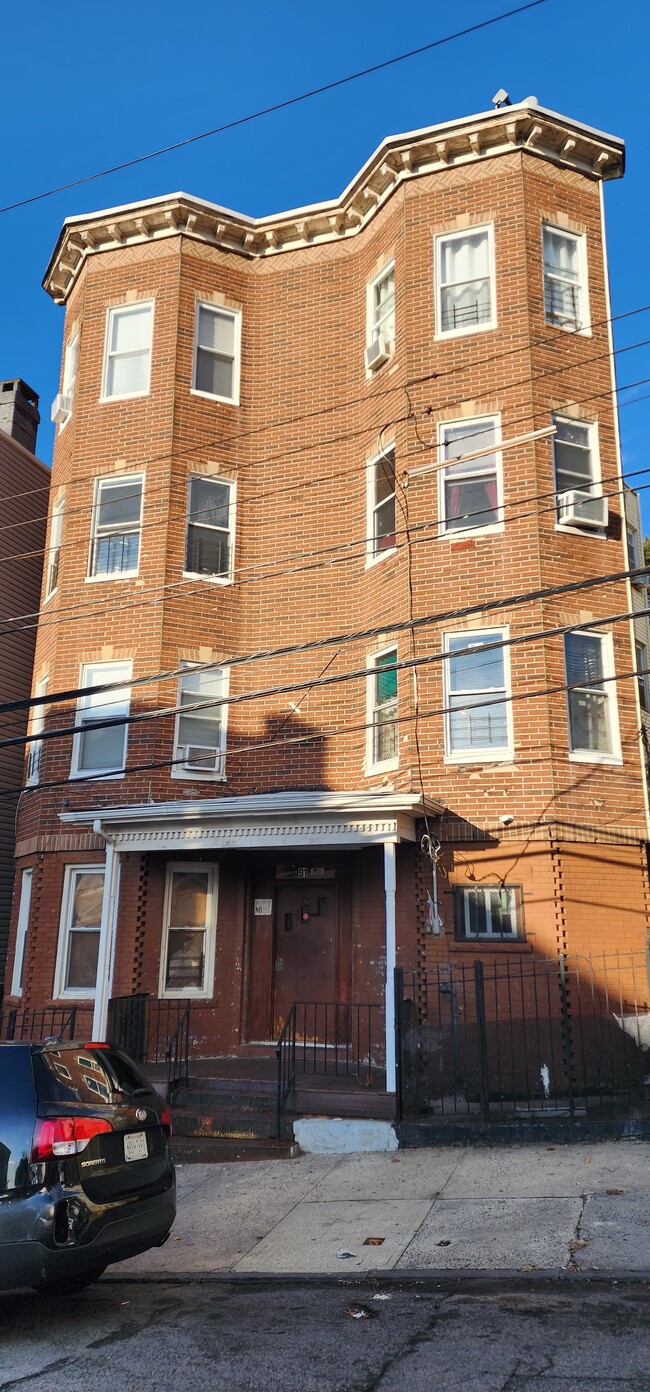 91 Ash St in Yonkers, NY - Building Photo - Building Photo