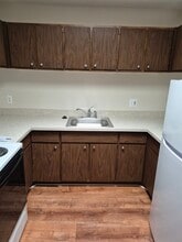 239 Twelve Mile Rd, Unit 16 in Royal Oak, MI - Building Photo - Building Photo