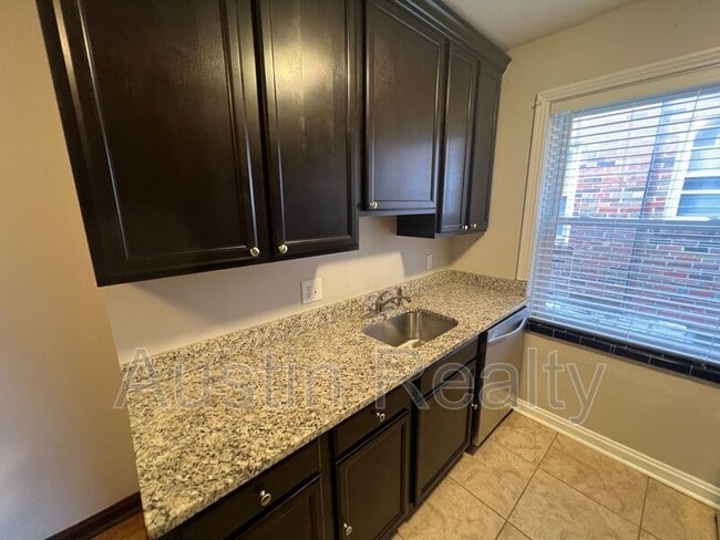 1035 Claytonia Terrace in Richmond Heights, MO - Building Photo - Building Photo
