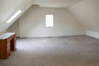 2338 N Milwaukee Ave-Unit -2A in Chicago, IL - Building Photo - Building Photo