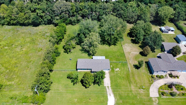 property at 8945 Glendale Cir