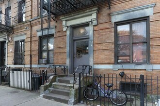 178 33rd St in Brooklyn, NY - Foto de edificio - Building Photo