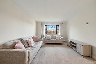 505 Central Ave in White Plains, NY - Building Photo - Building Photo