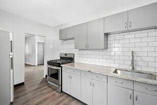 1740 Arlington Ave in Pittsburgh, PA - Building Photo