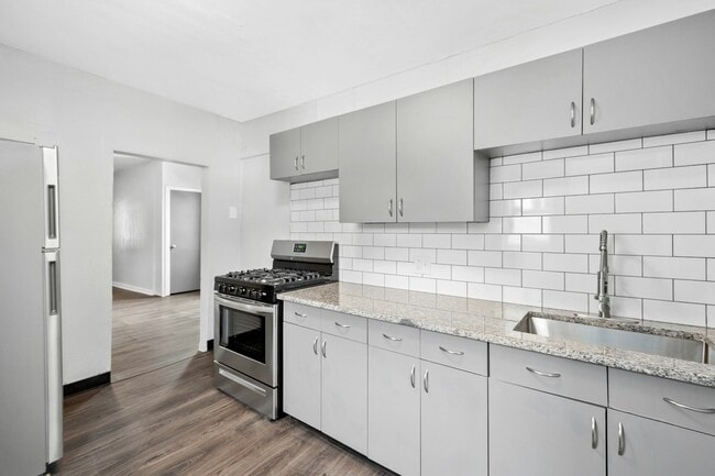 property at 1740 Arlington Ave