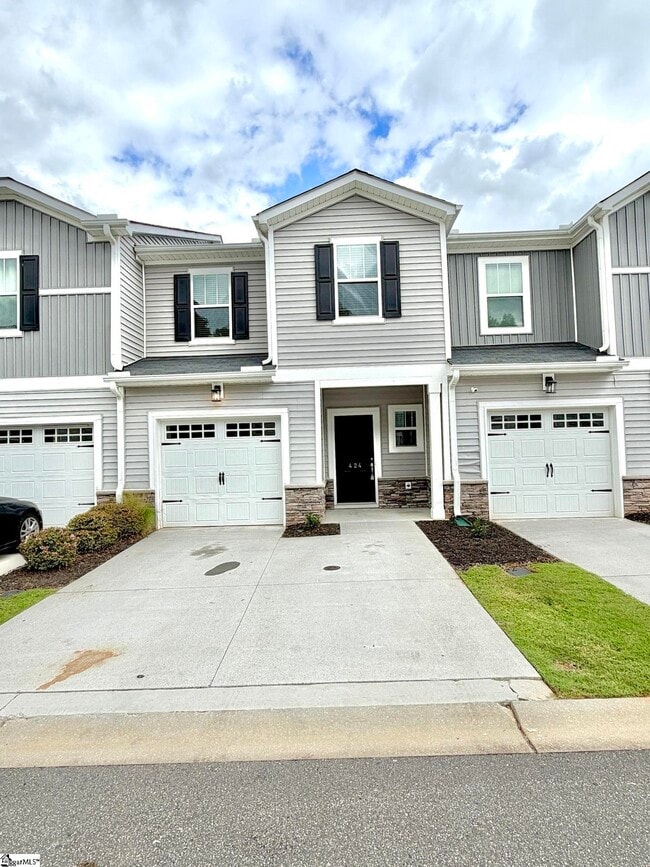 424 Windsinger Ln