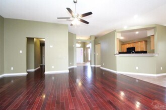 6462 Sarasota St in Pensacola, FL - Building Photo - Building Photo