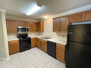 621 N Elkhart Ave in Lubbock, TX - Building Photo - Building Photo