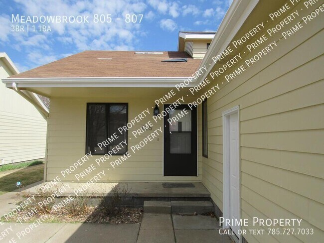 property at 805 Meadowbrook Rd