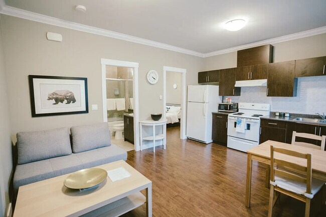 7459 15th Av in Burnaby, BC - Building Photo - Building Photo