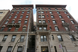 2881-2885 Broadway in New York, NY - Foto de edificio - Building Photo