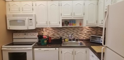 14721 Bonaire Blvd-Unit -111 in Delray Beach, FL - Building Photo - Building Photo