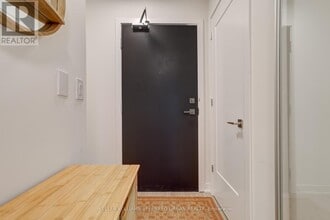 840 St Clair Ave W in Toronto, ON - Building Photo - Building Photo