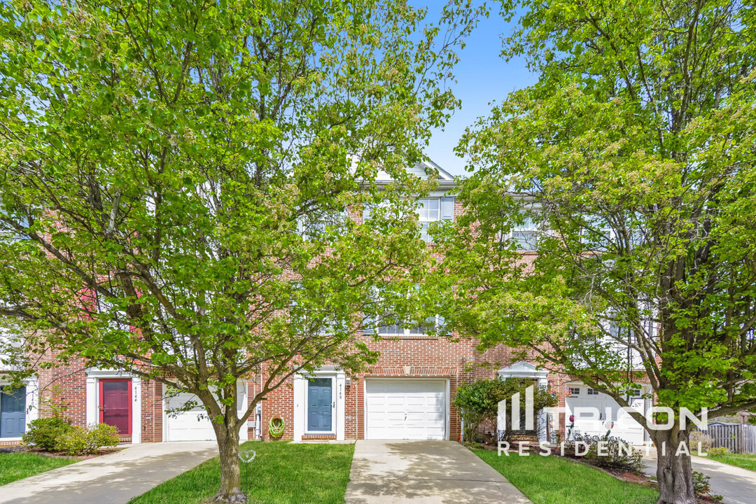 4148 Windsor Heights Pl in White Plains, MD - Building Photo