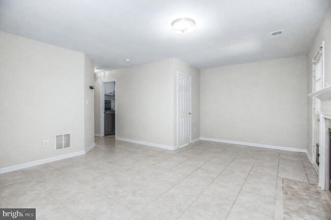 property at 45527 Grand Central Sq