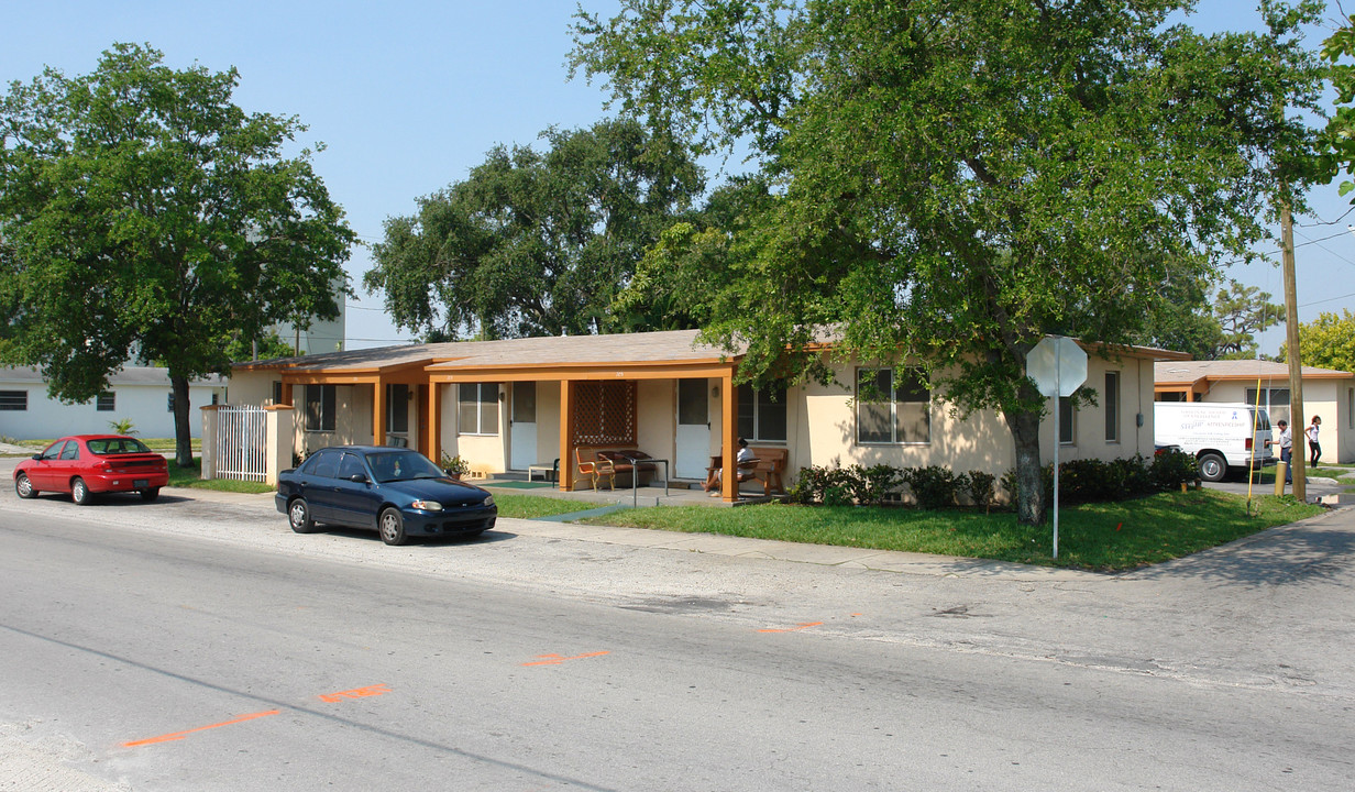 201 W 9th Ave in Fort Lauderdale, FL - Building Photo