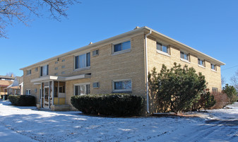 2358 S 98th St Apartamentos