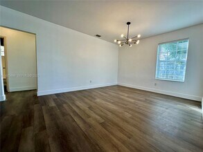 1788 NE 169th St in North Miami Beach, FL - Building Photo - Building Photo