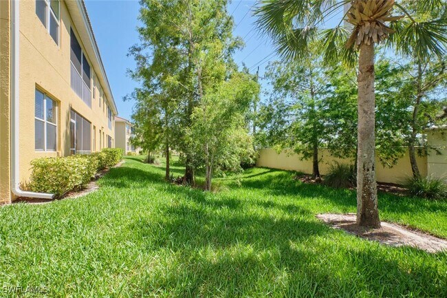 11807 Bayport Ln in Ft. Myers, FL - Building Photo - Building Photo
